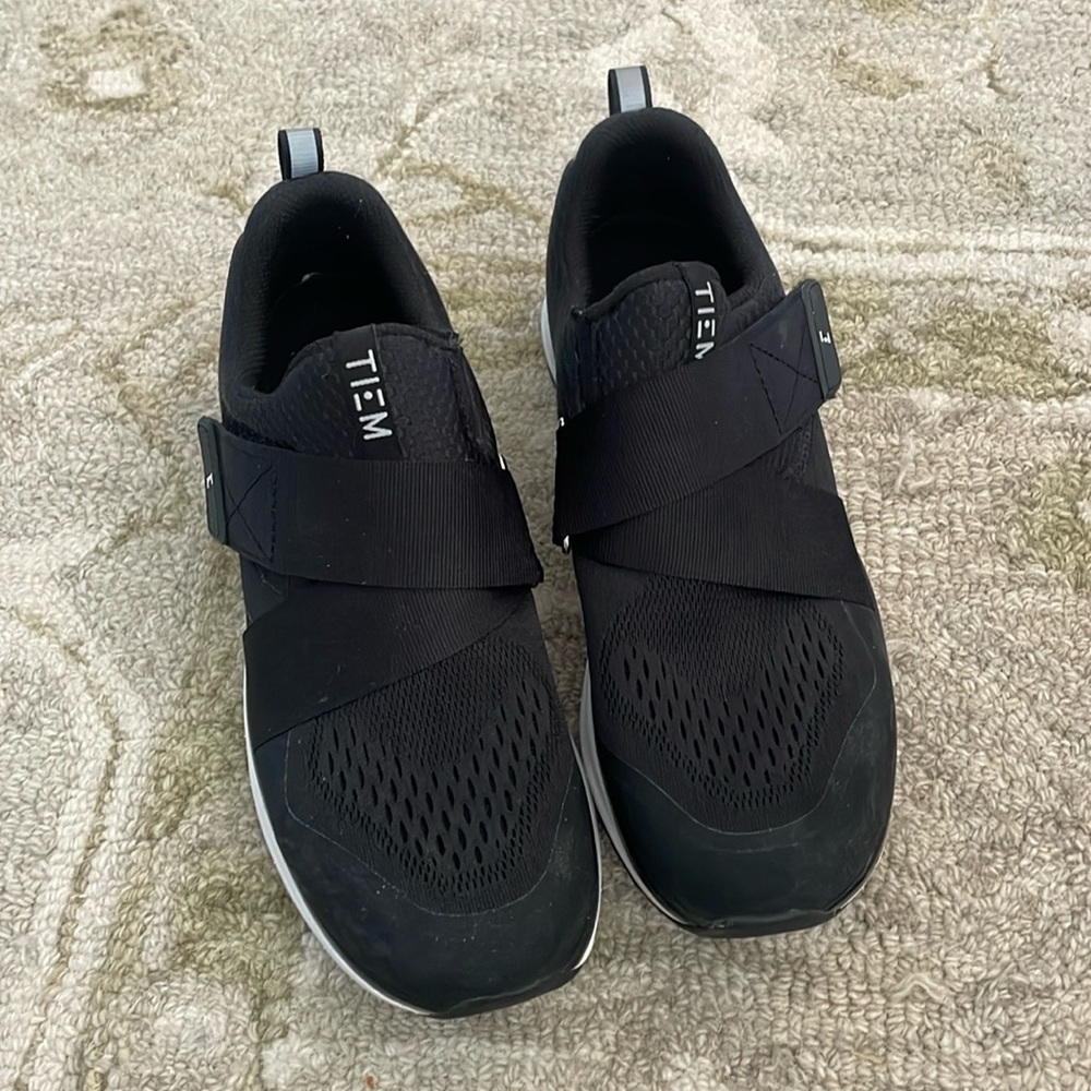 TIEM SPIN SHOES